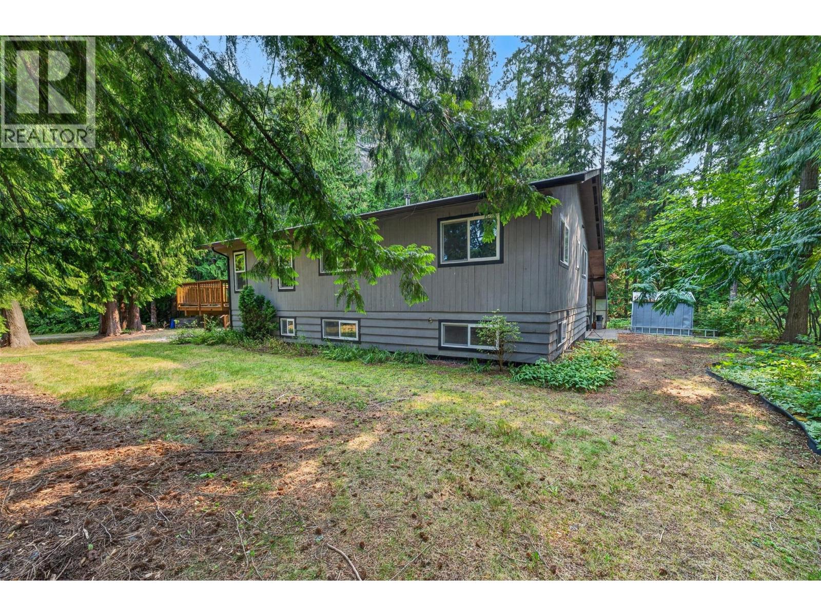 671 Old Town Road - 59
