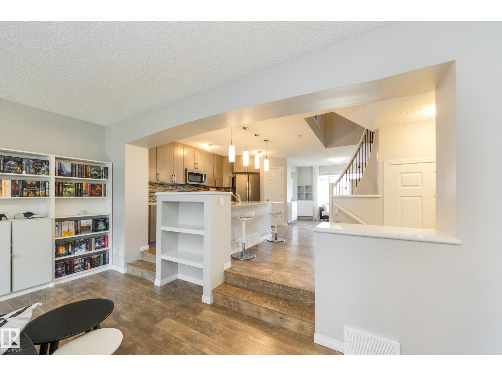 1241 CHAPPELLE BV SW - 10