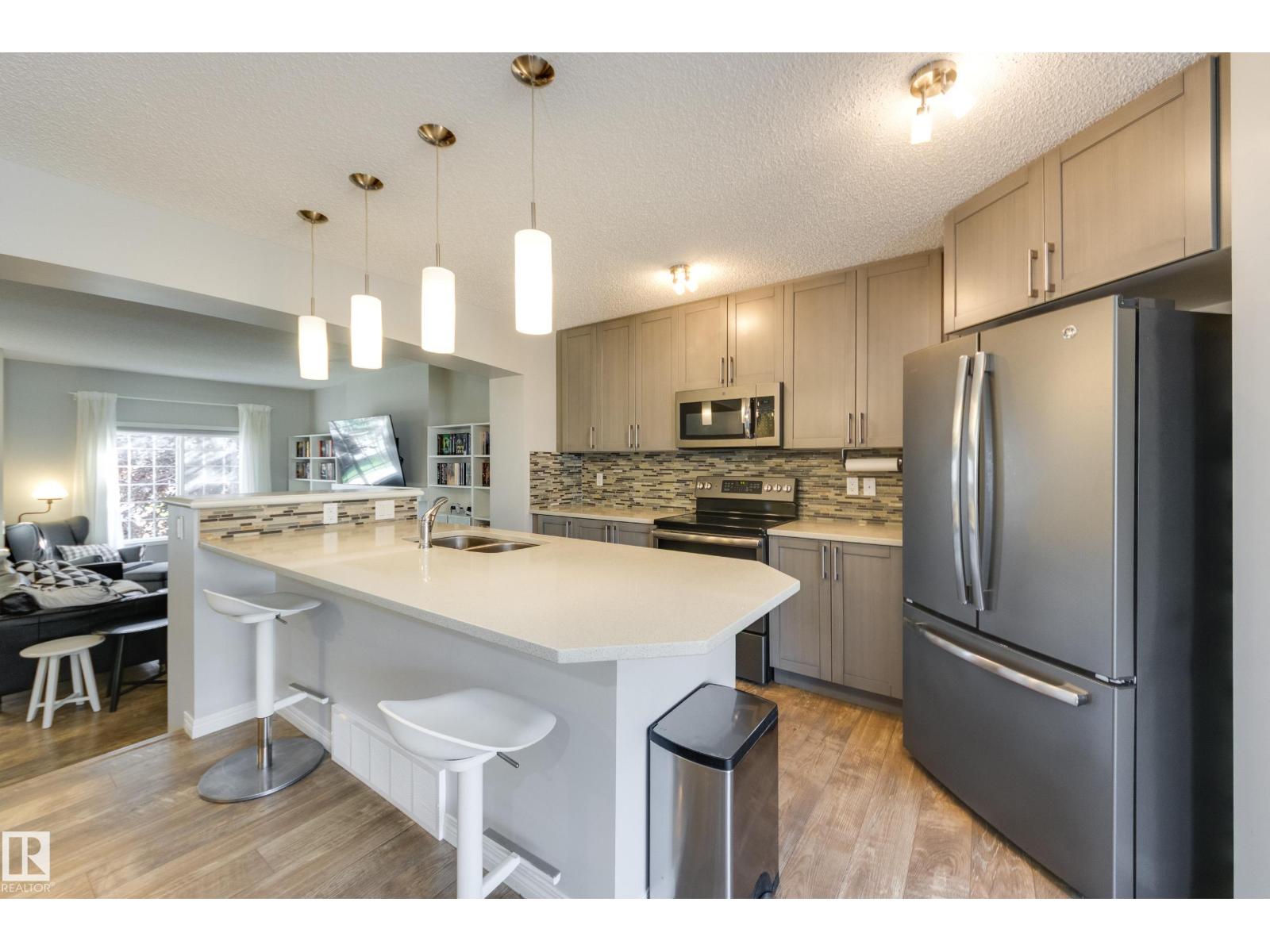 1241 CHAPPELLE BV SW - 13