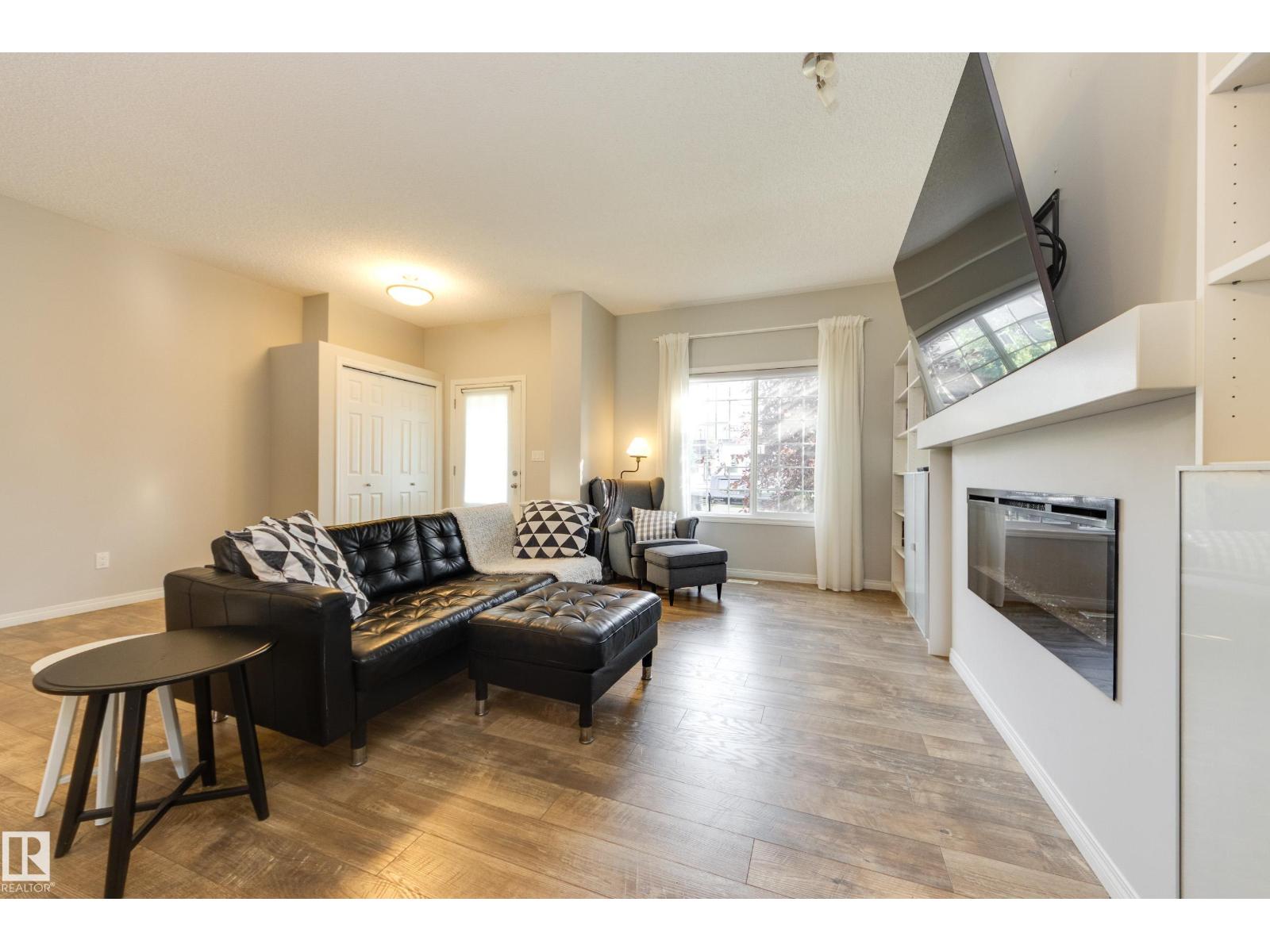 1241 CHAPPELLE BV SW - 6