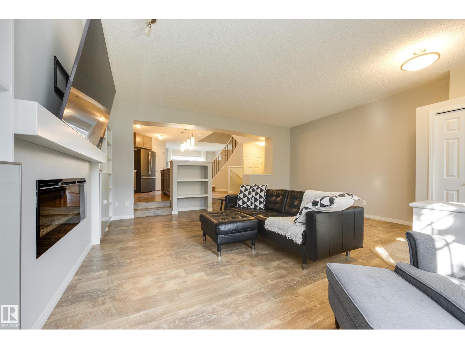 1241 CHAPPELLE BV SW - 8