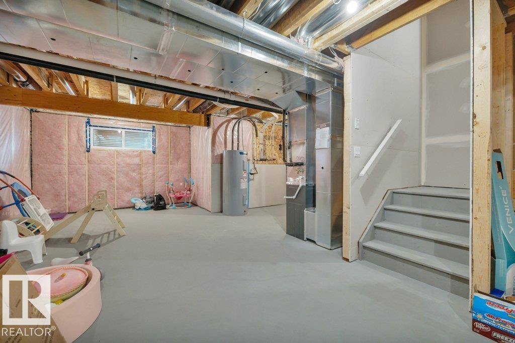 161 LARCH CR - Image 38