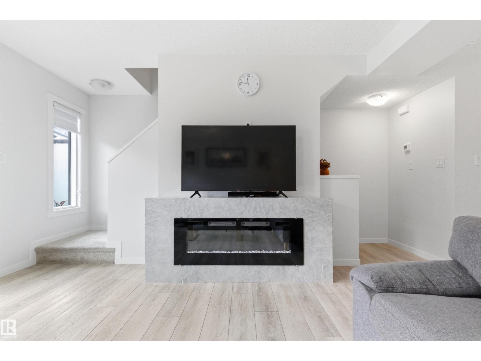 #9 850 SECORD BV NW - 17
