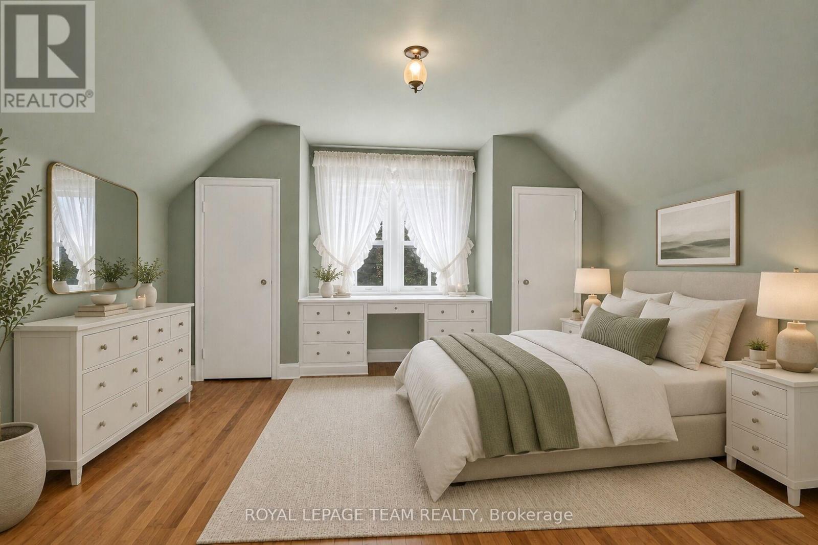 961 KINGSMERE AVENUE - 31
