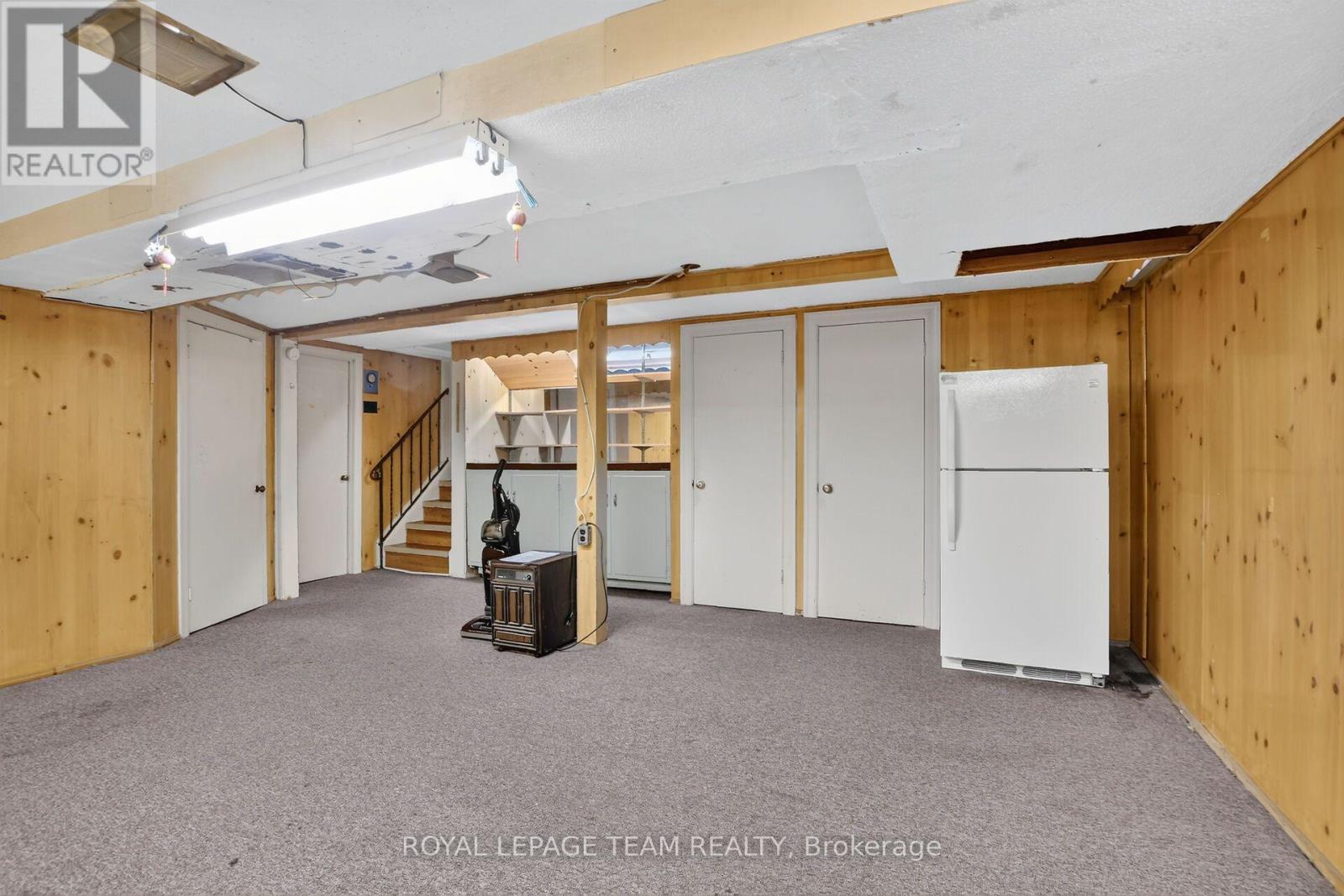 961 KINGSMERE AVENUE - 33