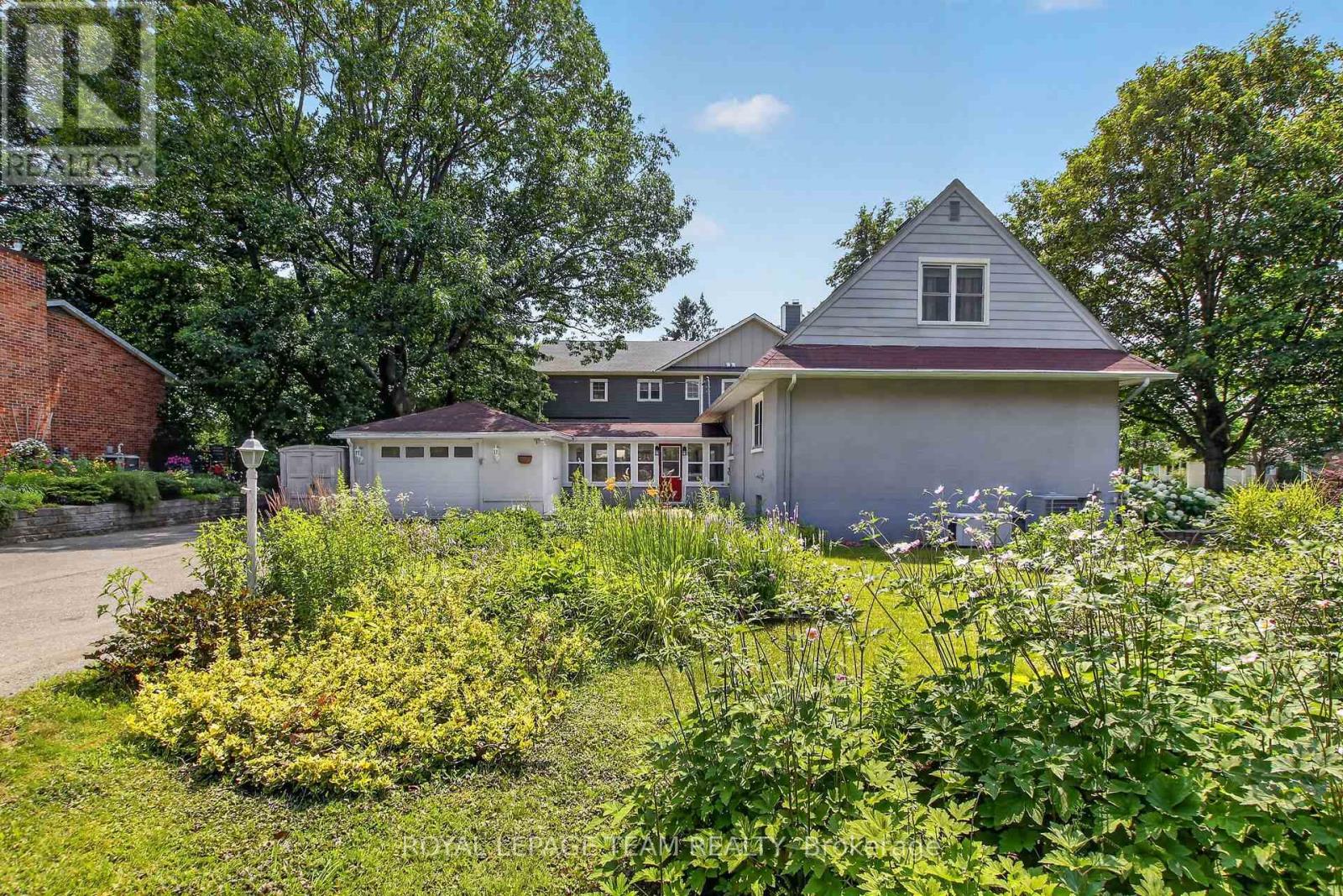 961 KINGSMERE AVENUE - 38