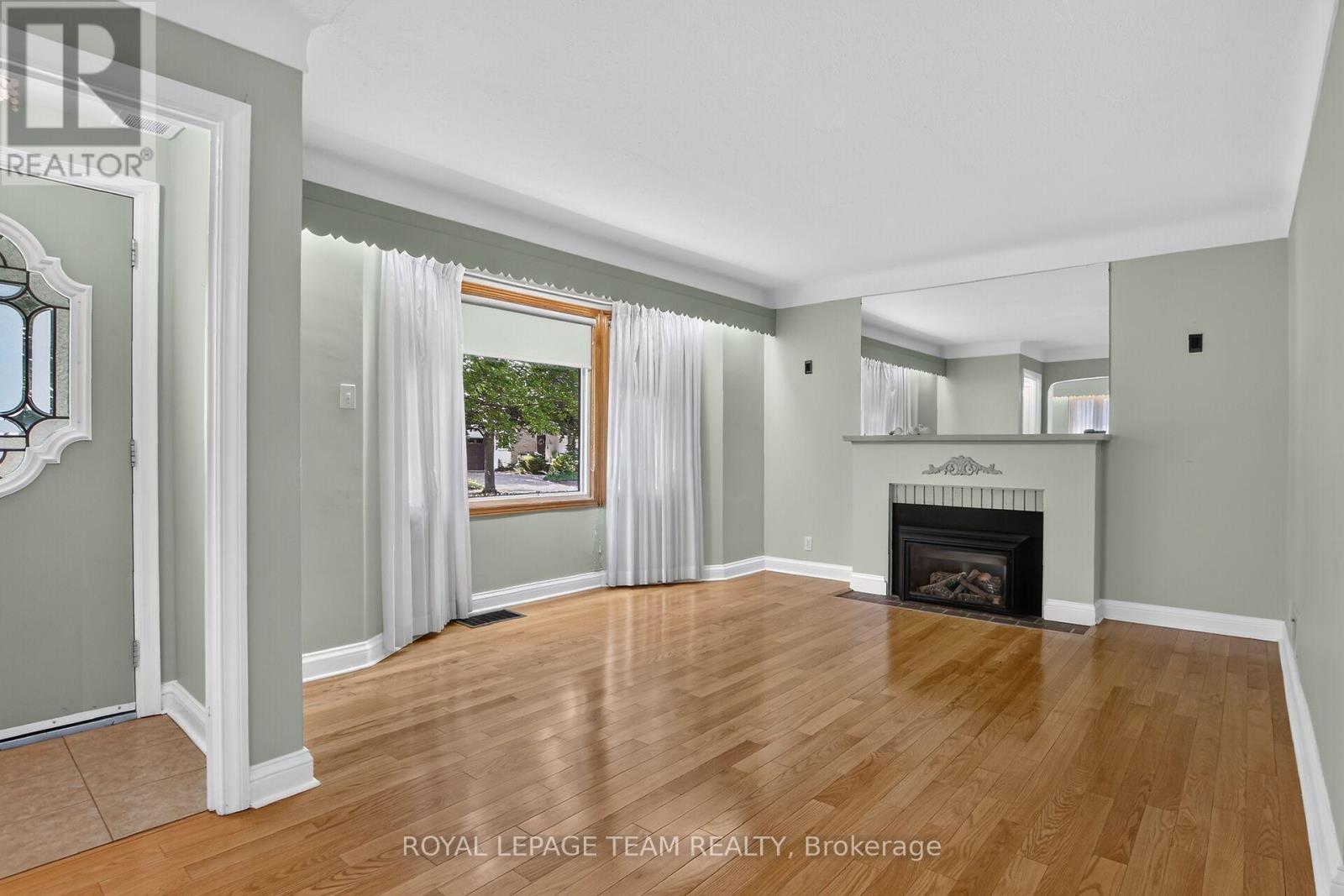 961 KINGSMERE AVENUE - 5