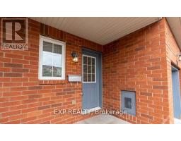 282 MACOUN CIRCLE — photo 3