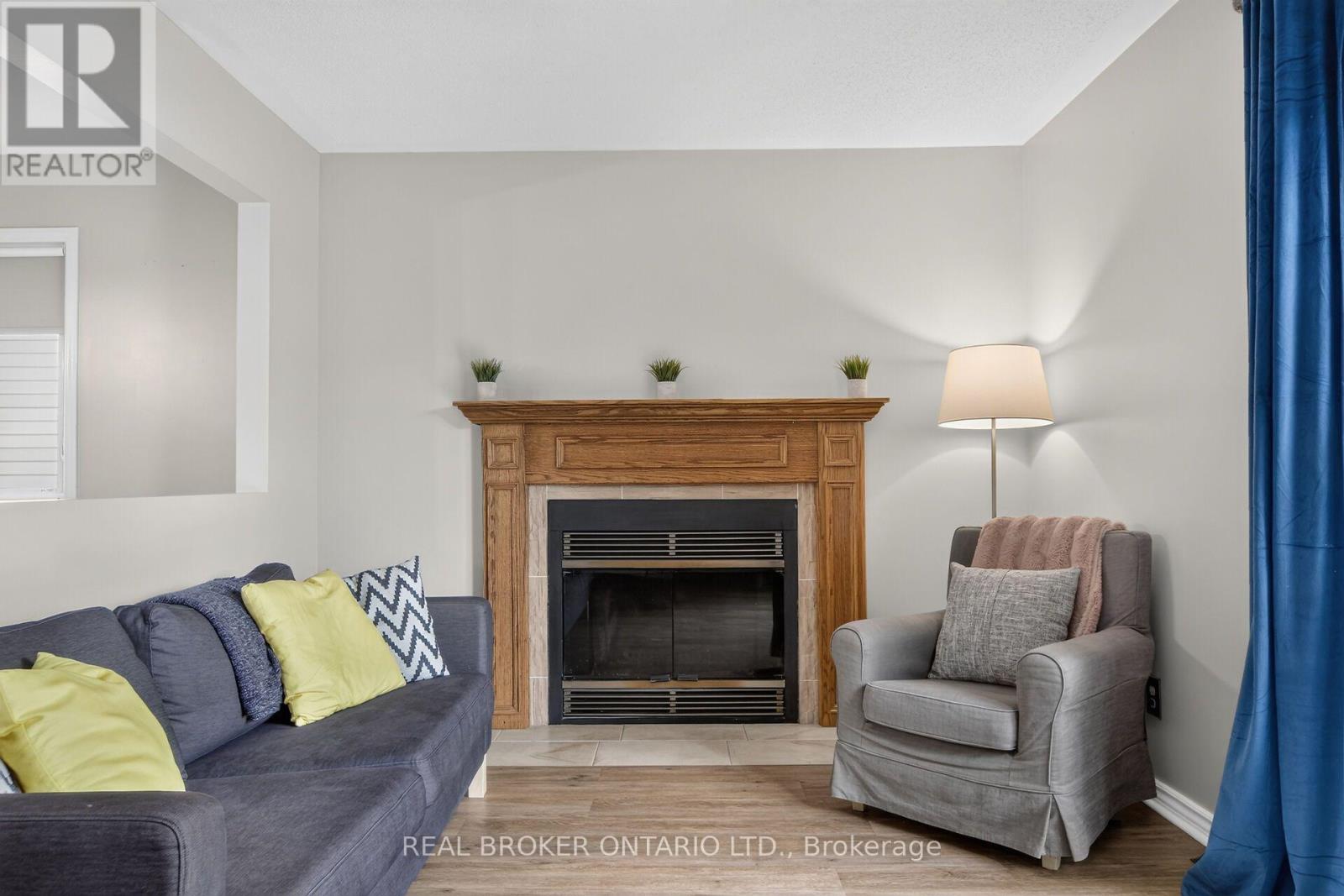 25 MORESBY DRIVE - 12