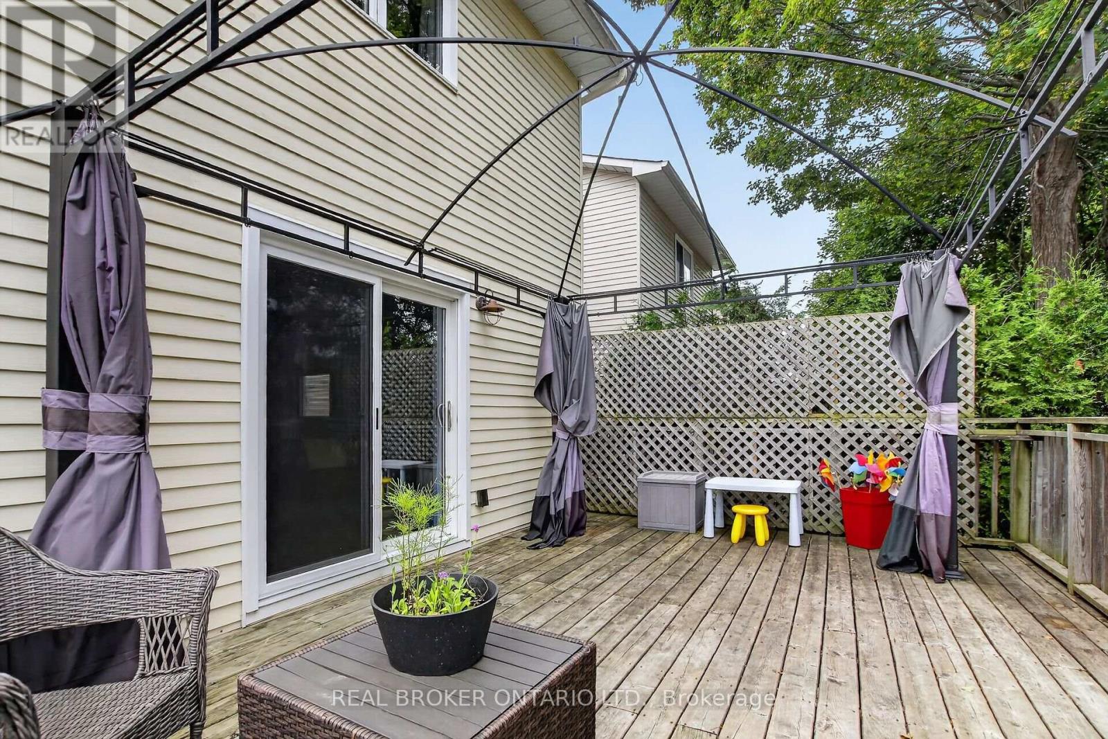 25 MORESBY DRIVE - 26