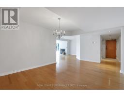 4 - 130 RIDEAU TERRACE — photo 4