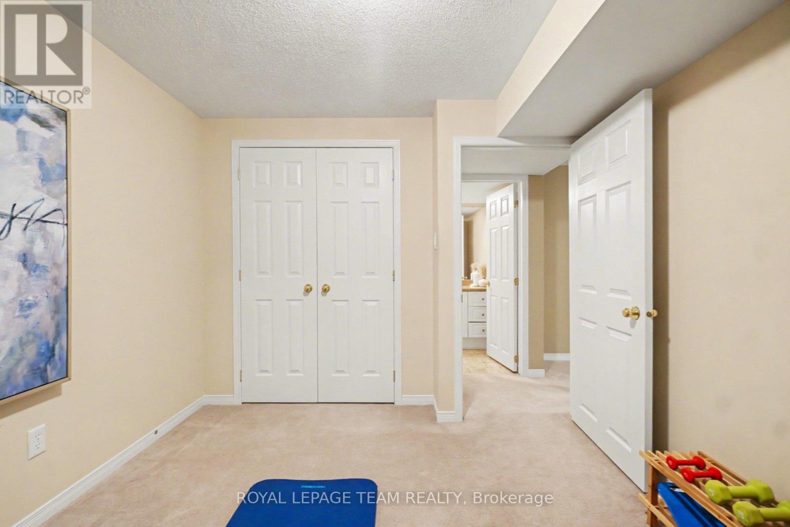 25 SAWCHUK TERRACE - 33