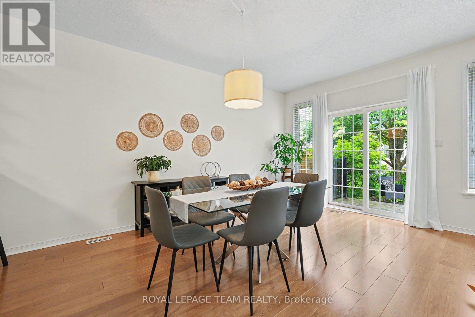 25 SAWCHUK TERRACE - 7