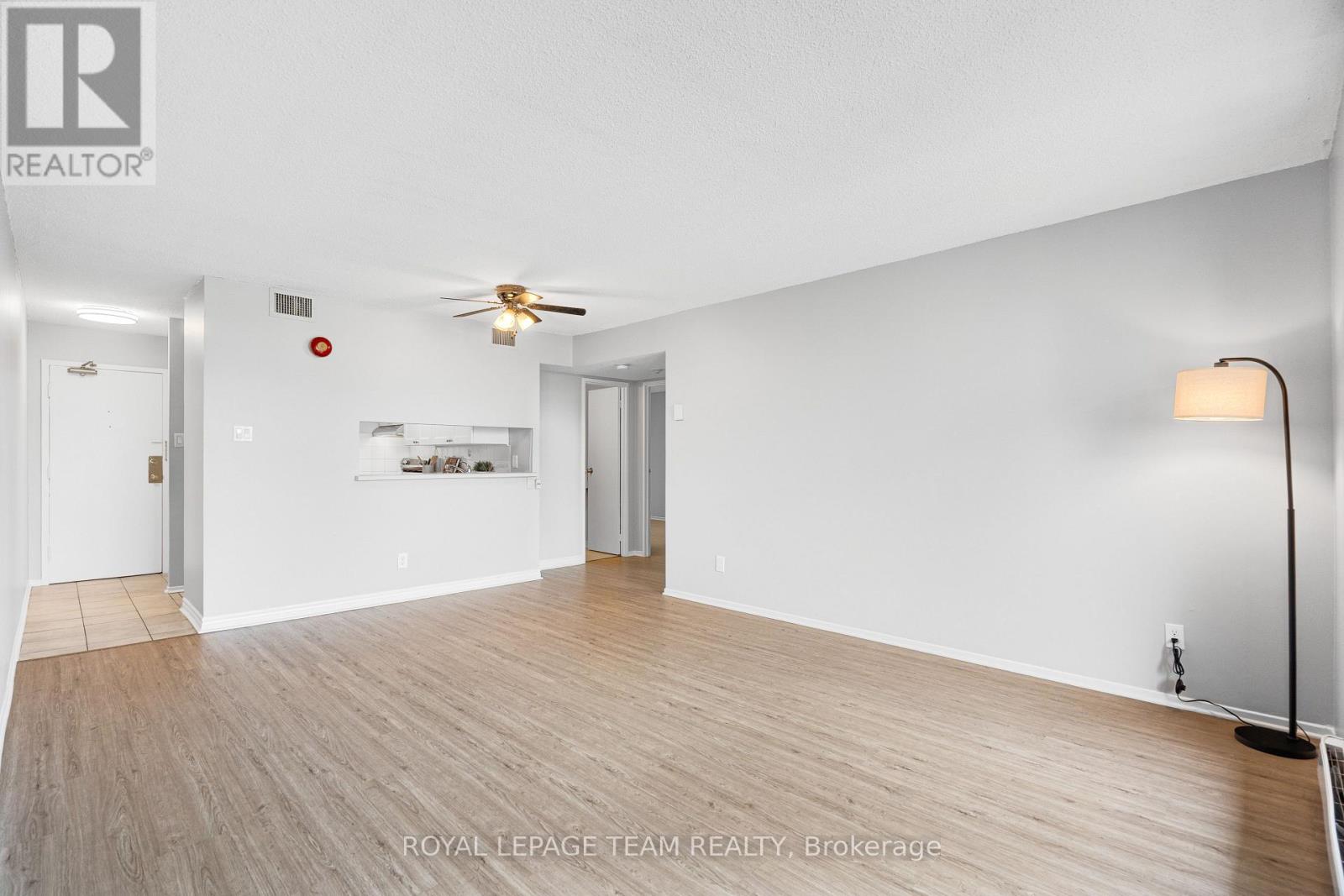 #301 1180 OHIO STREET - 17