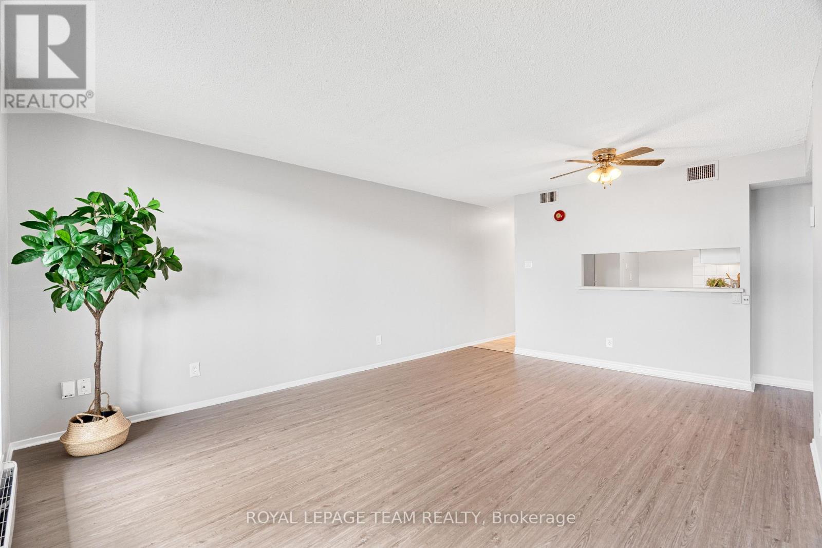 #301 1180 OHIO STREET - 18