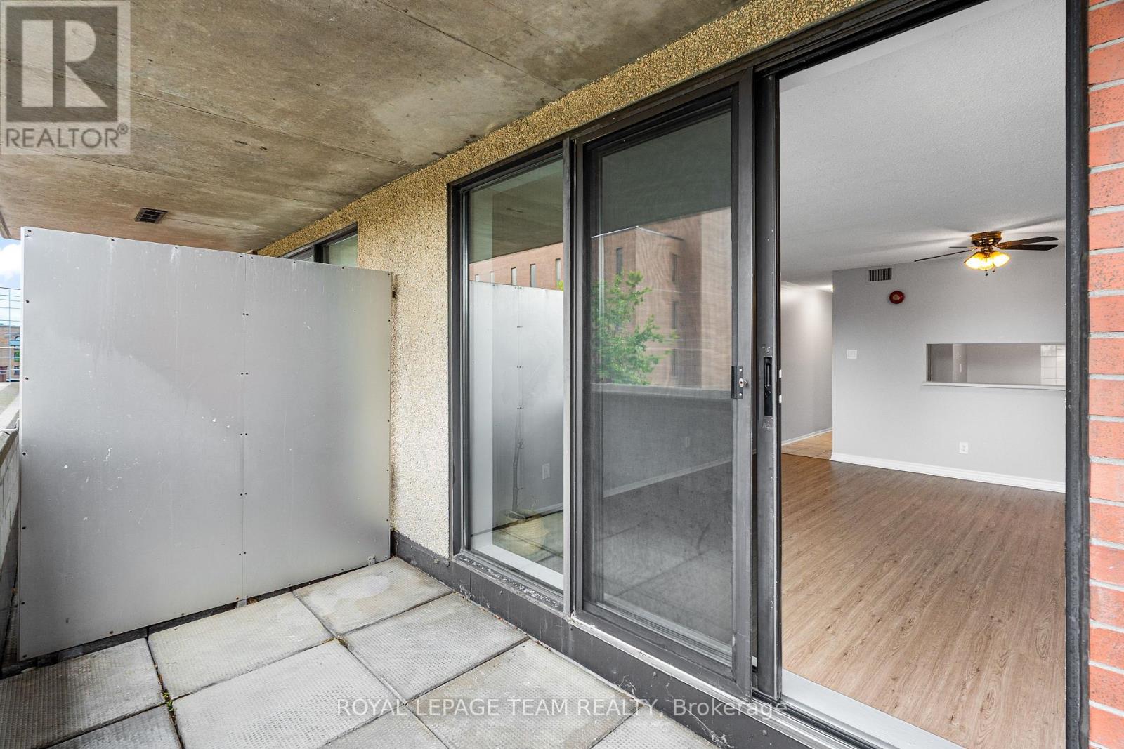 #301 1180 OHIO STREET - 27