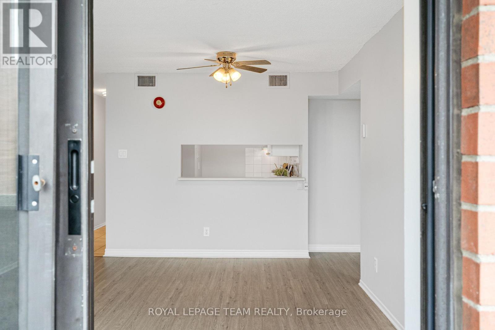 #301 1180 OHIO STREET - 28