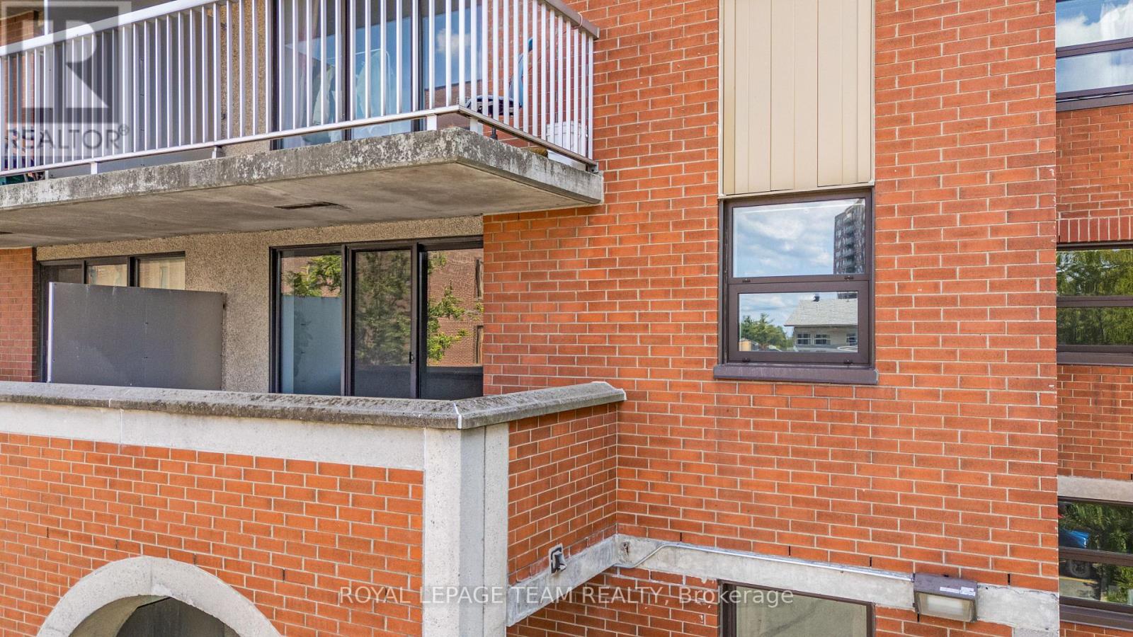 #301 1180 OHIO STREET - 48