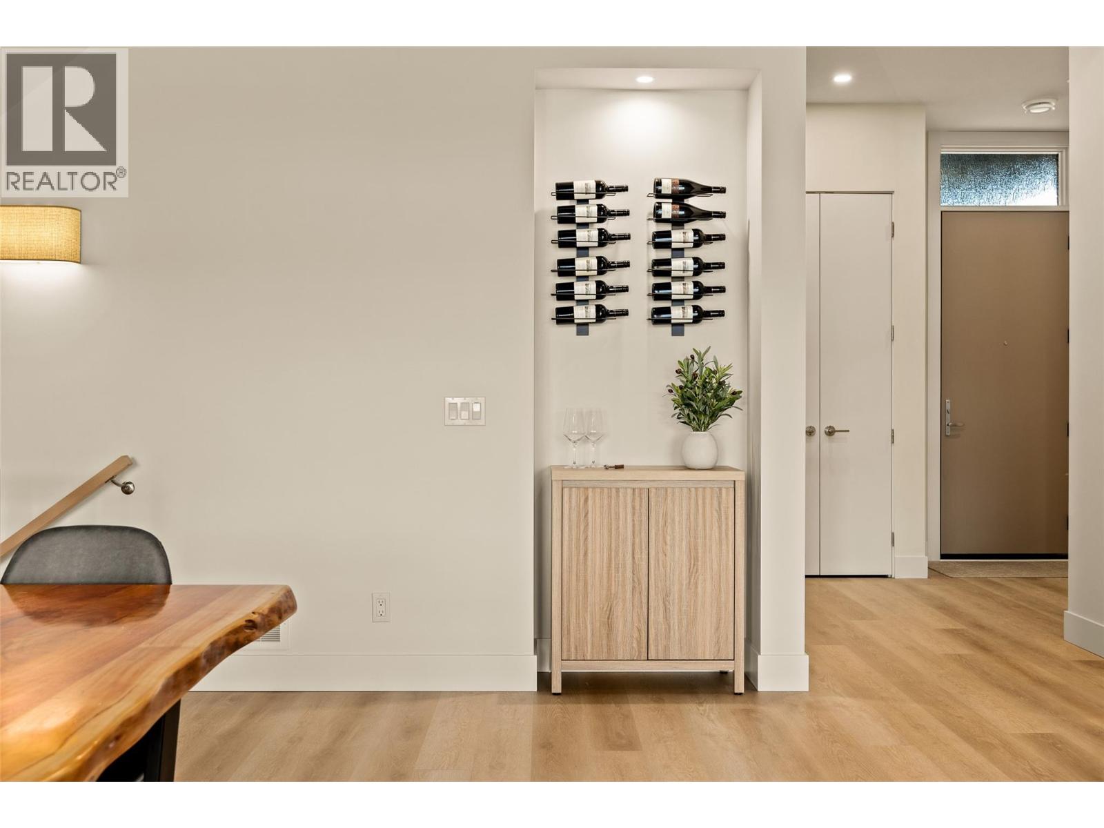 1027 Kitson Court - Image 27