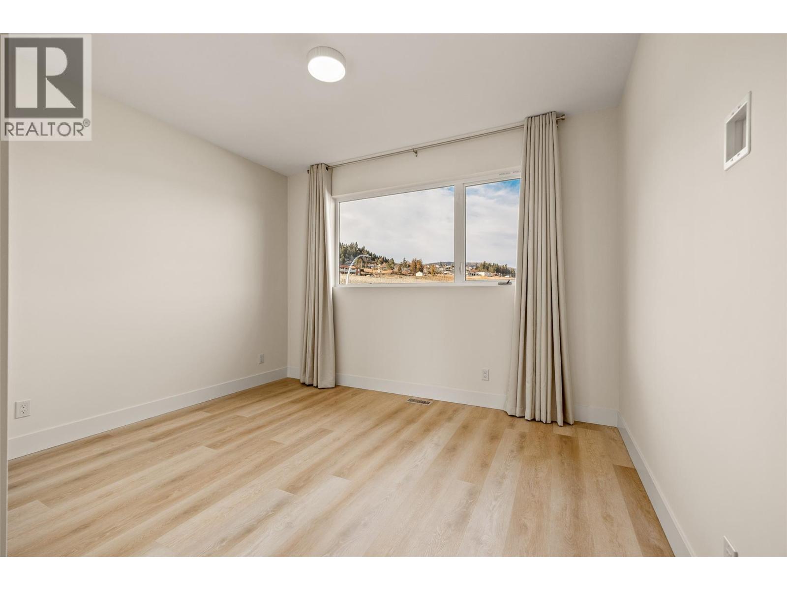 1027 Kitson Court - Image 42