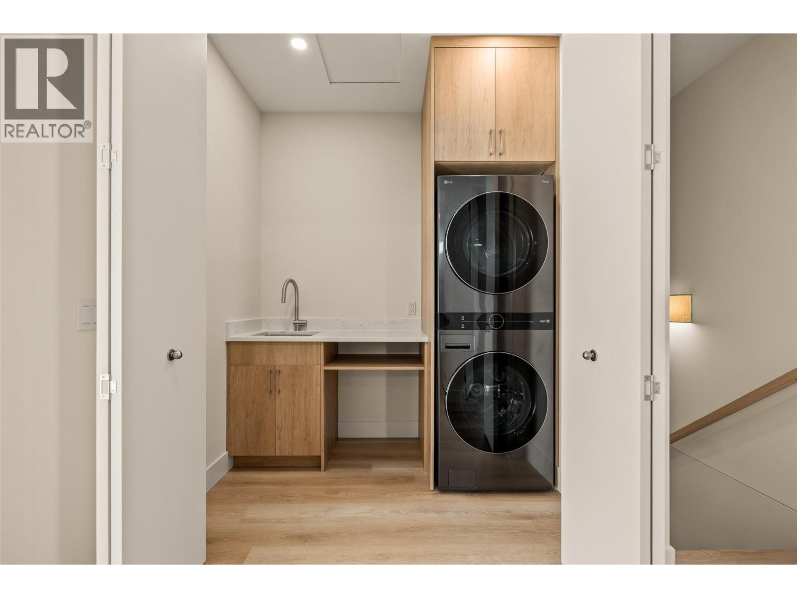 1027 Kitson Court - 44