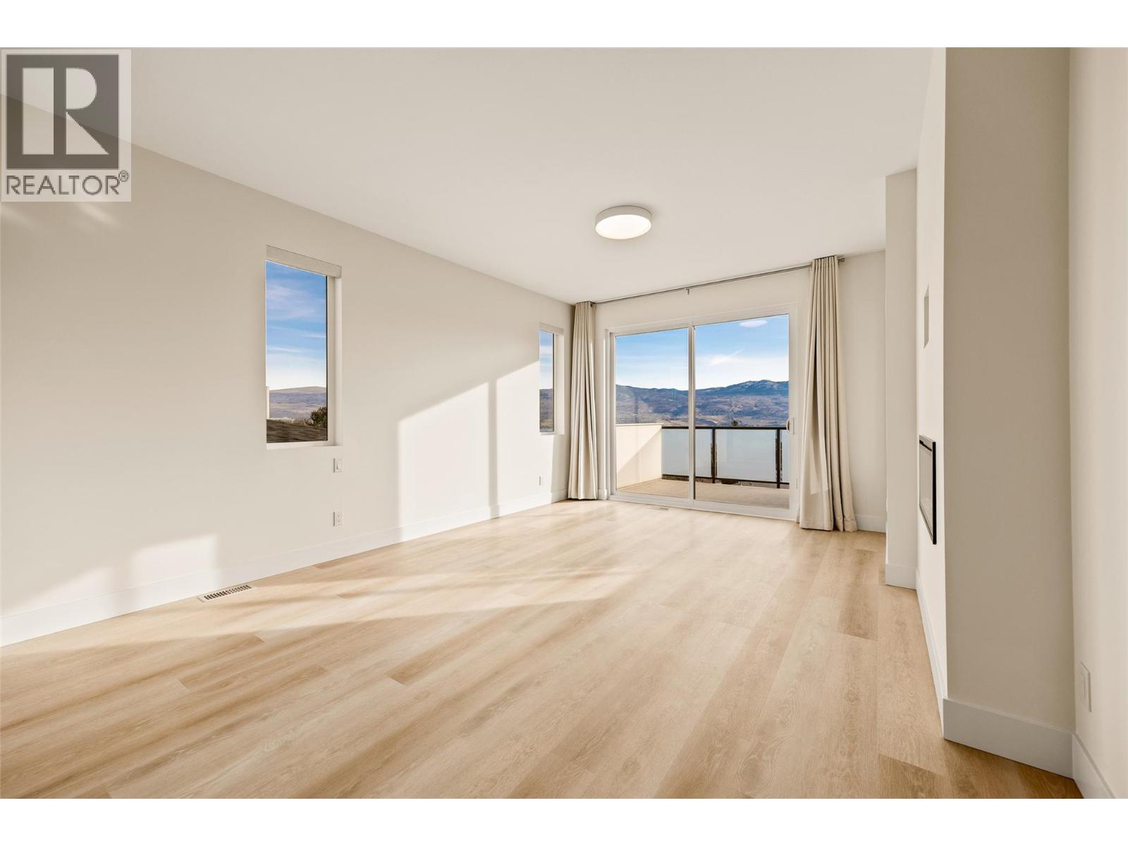 1027 Kitson Court - Image 30
