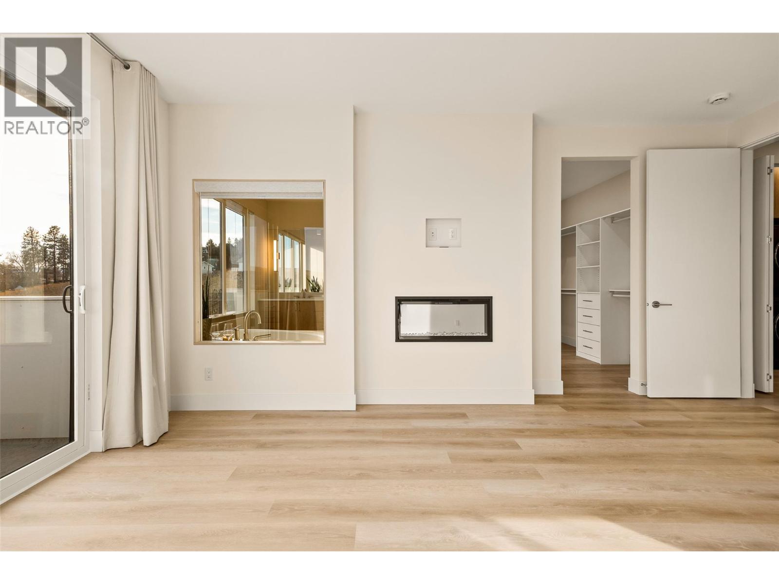 1027 Kitson Court - Image 35