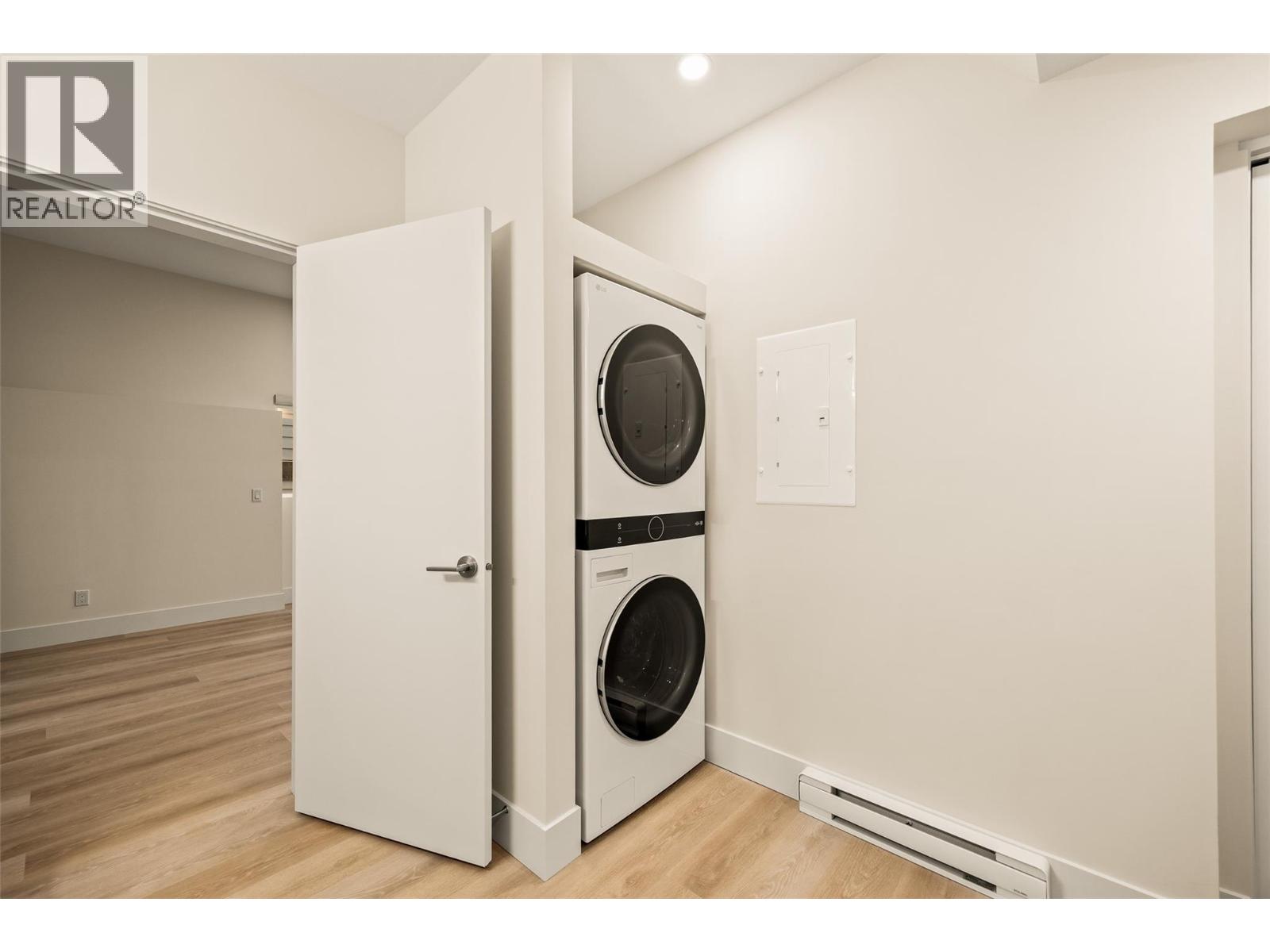 1027 Kitson Court - 58