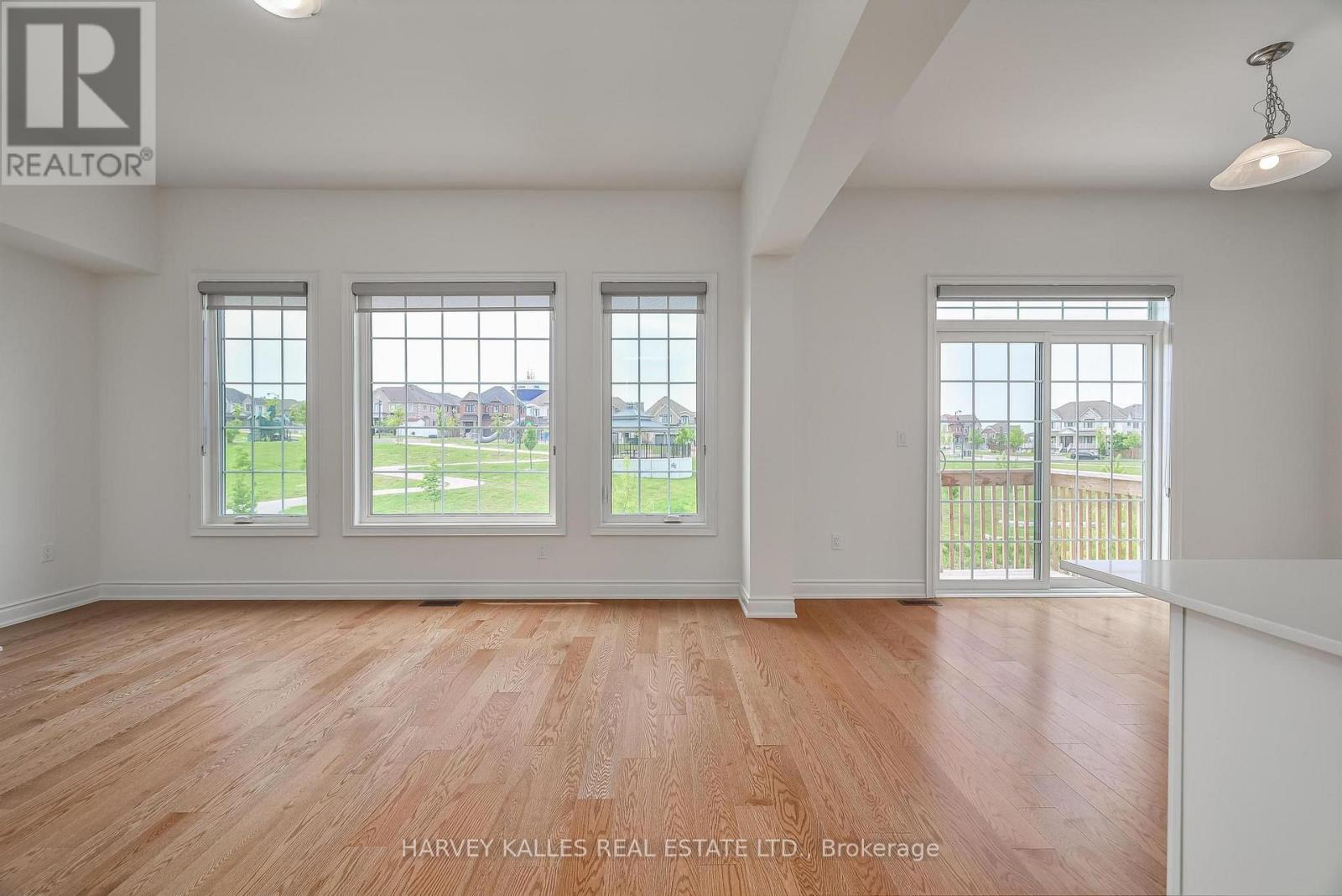 4 MEADOW VISTA CRESCENT - 12