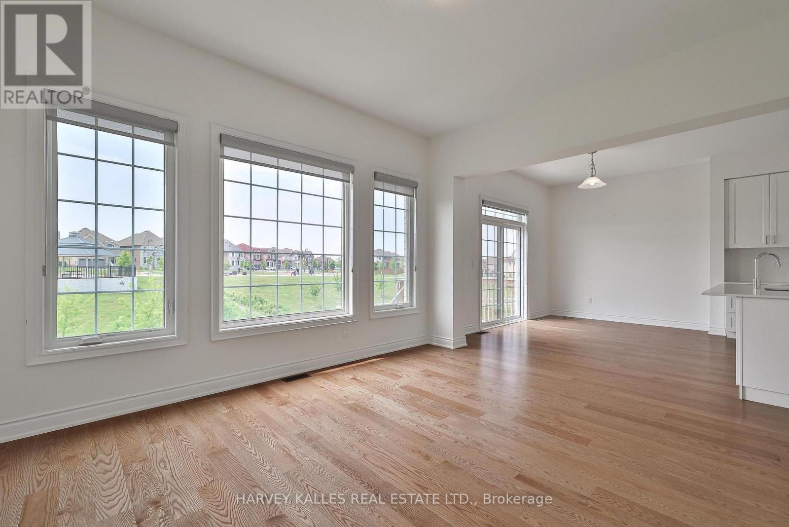 4 MEADOW VISTA CRESCENT - 15