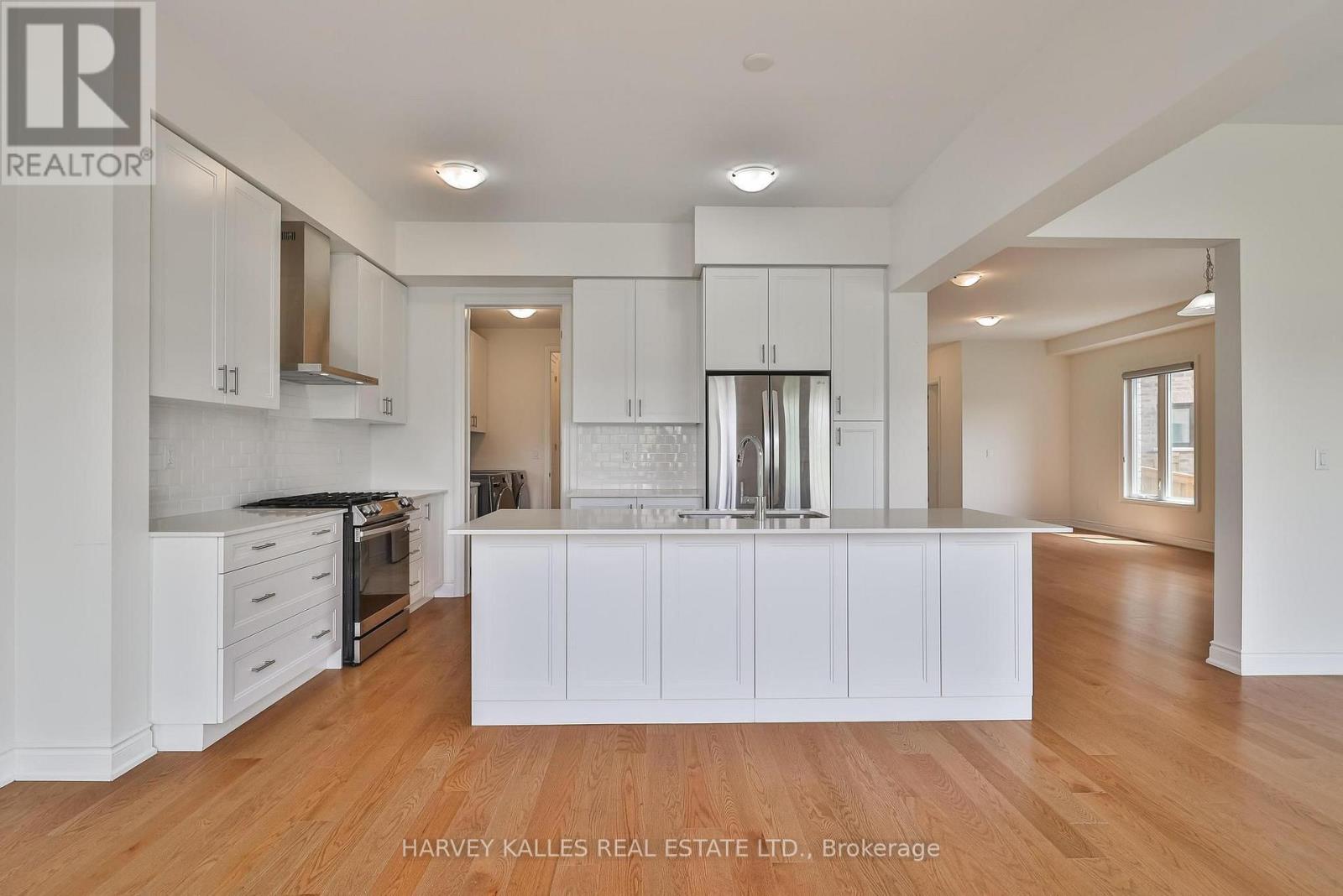 4 MEADOW VISTA CRESCENT - 18