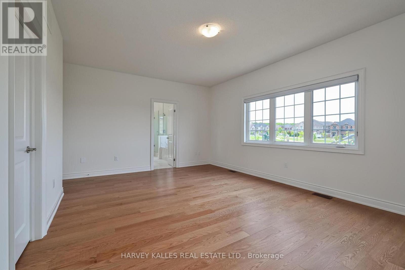 4 MEADOW VISTA CRESCENT - 27