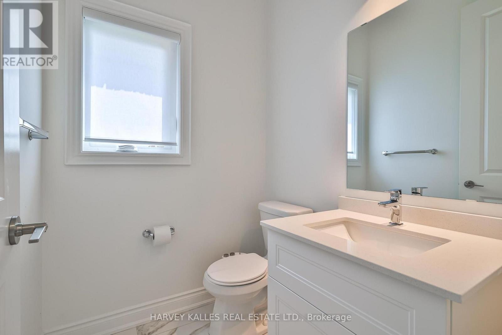 4 MEADOW VISTA CRESCENT - 7