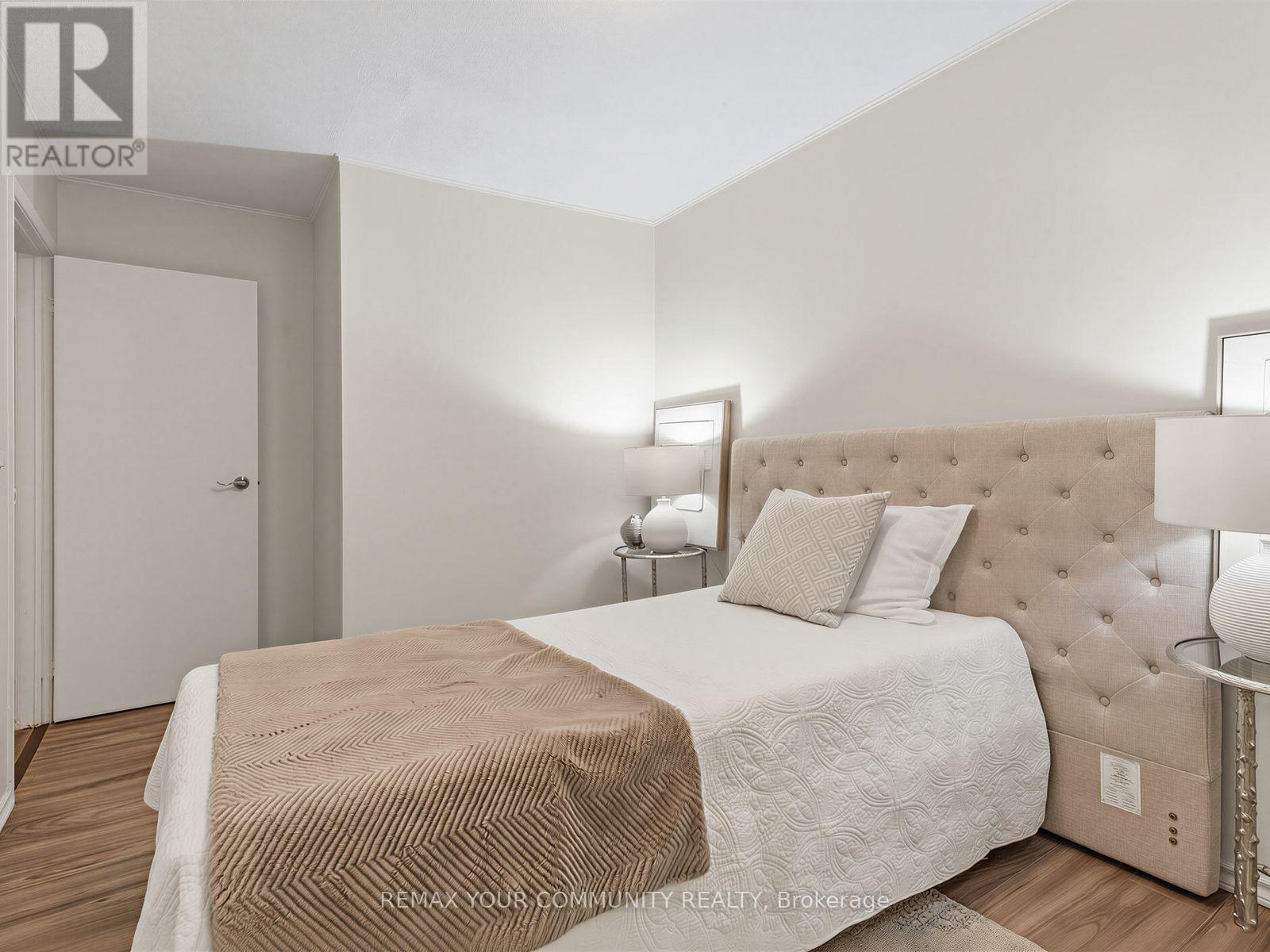 88 DANA CRESCENT - 23