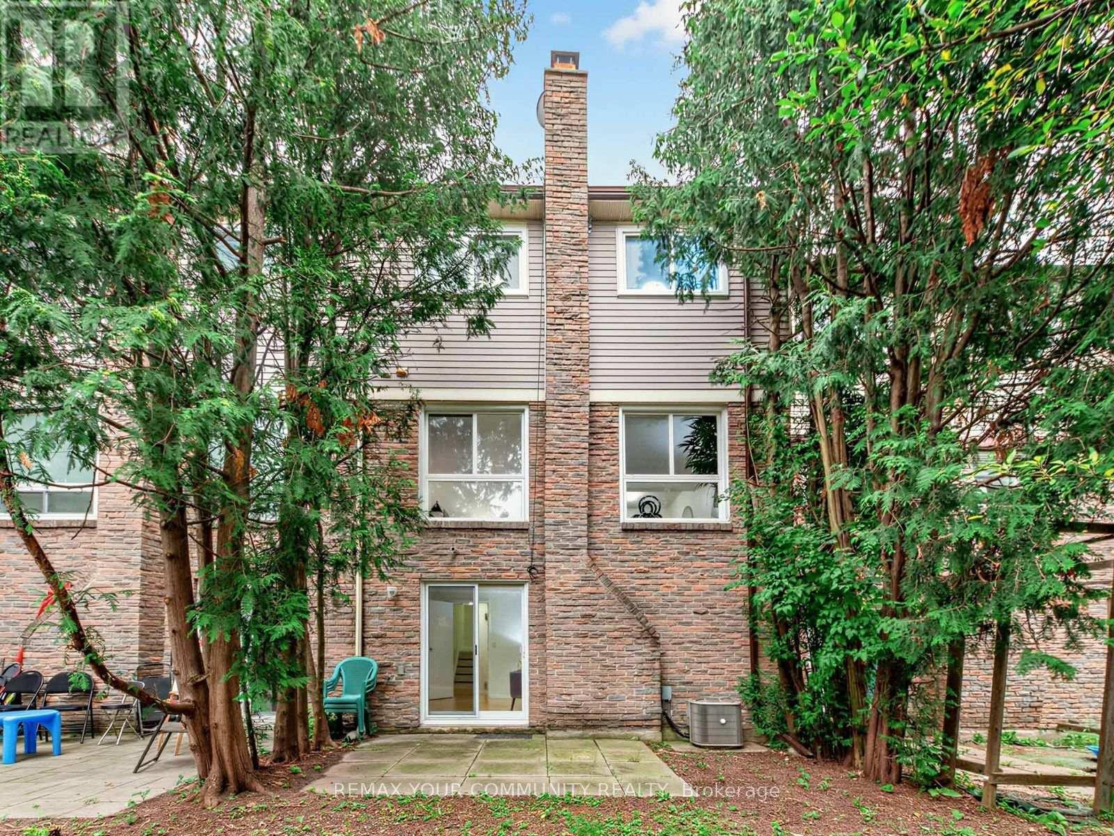 88 DANA CRESCENT - 32