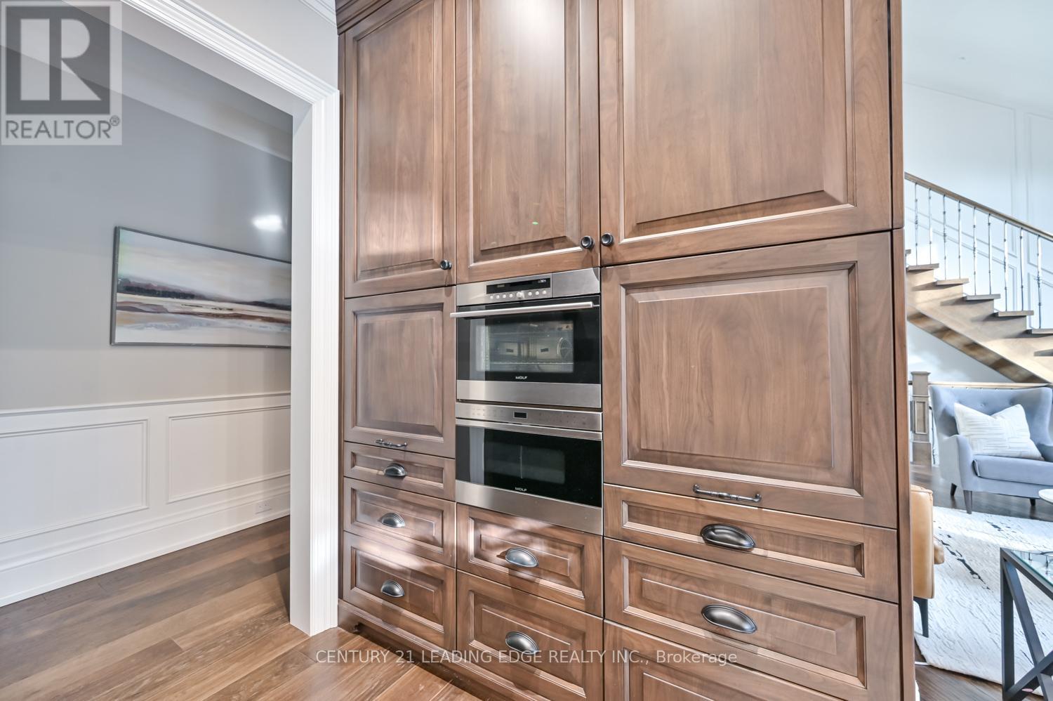 16 SIR ISAAC GATE - Image 16