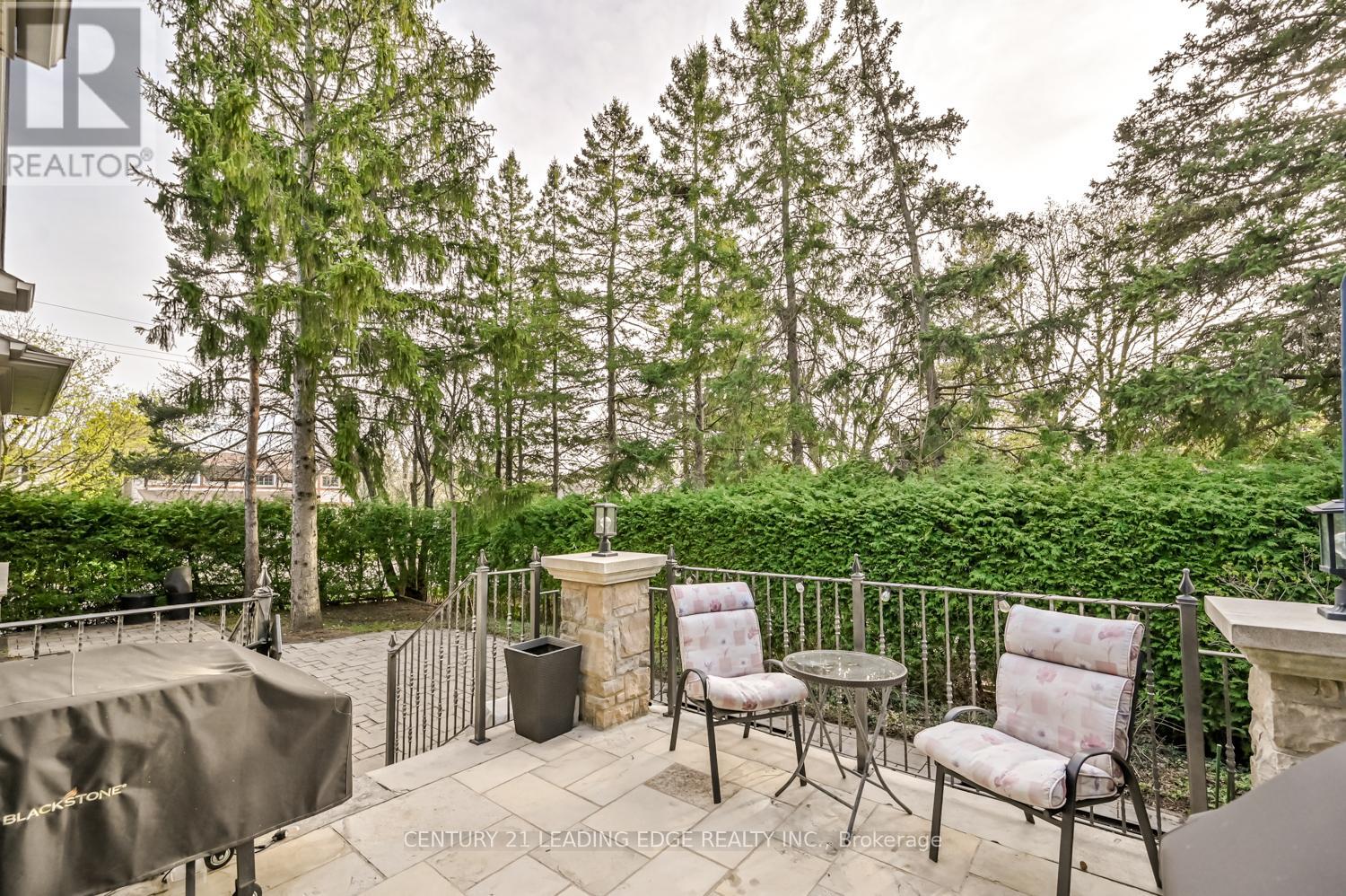 16 SIR ISAAC GATE - Image 47