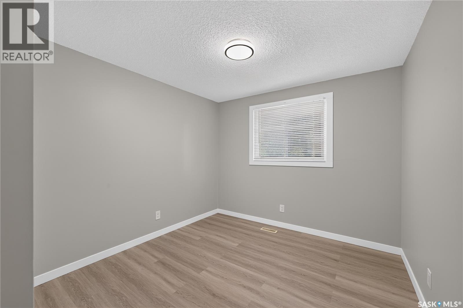 18 University Park DRIVE - 13