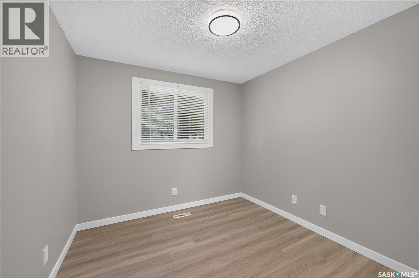 18 University Park DRIVE - 15