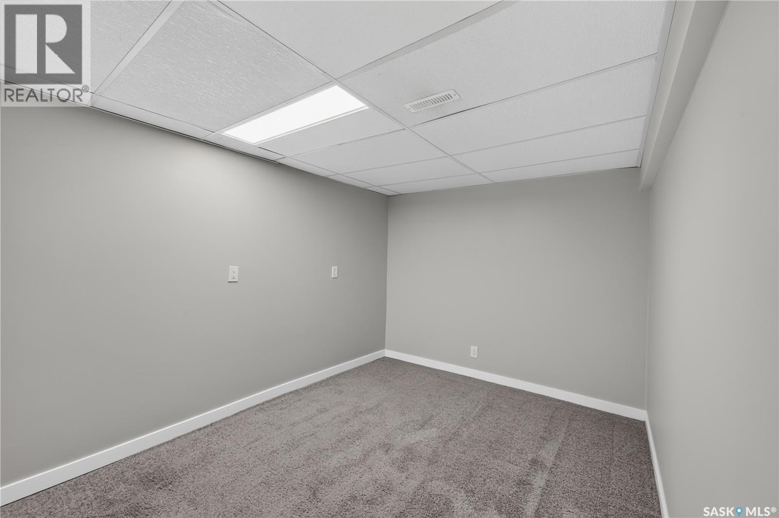 18 University Park DRIVE - 18
