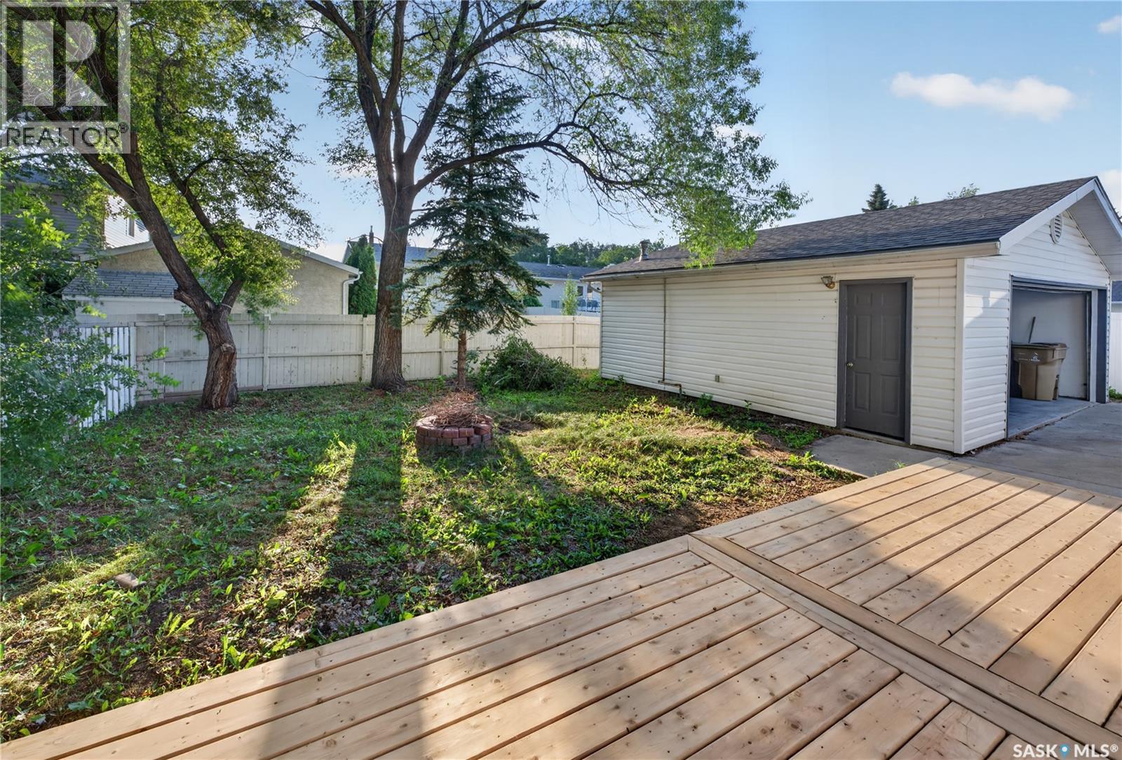 18 University Park DRIVE - 24