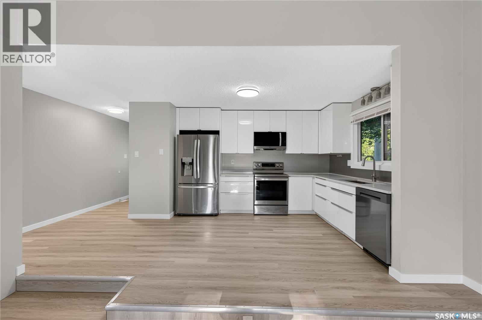 18 University Park DRIVE - 5