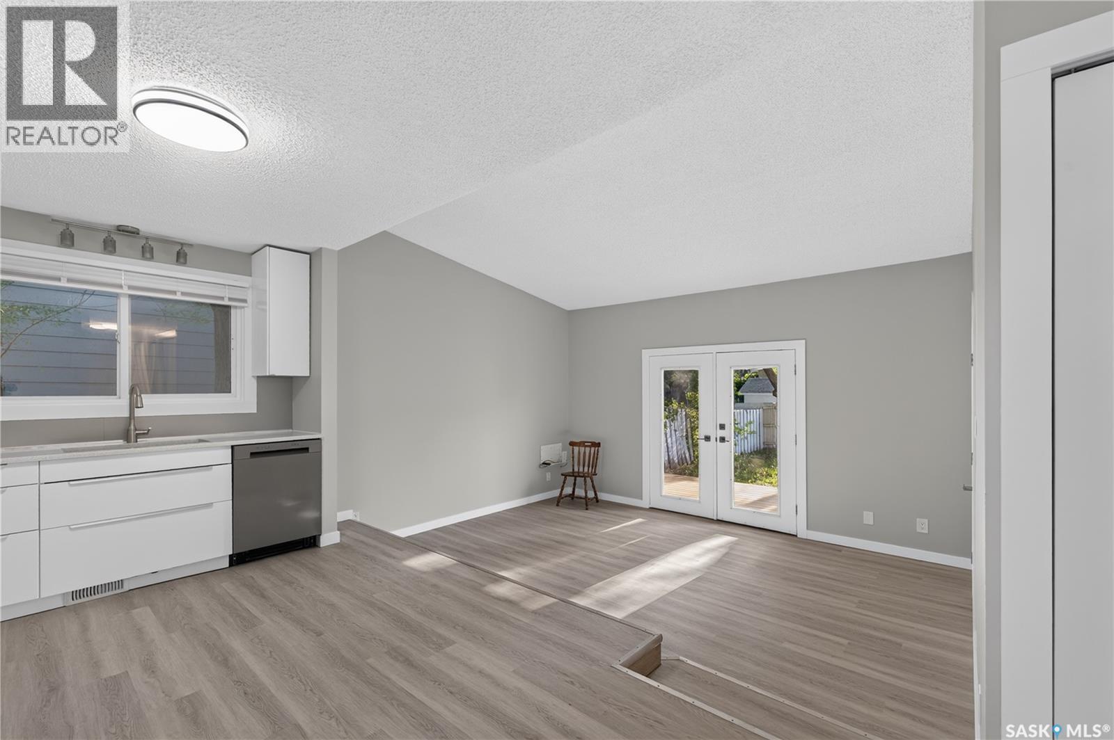 18 University Park DRIVE - 6