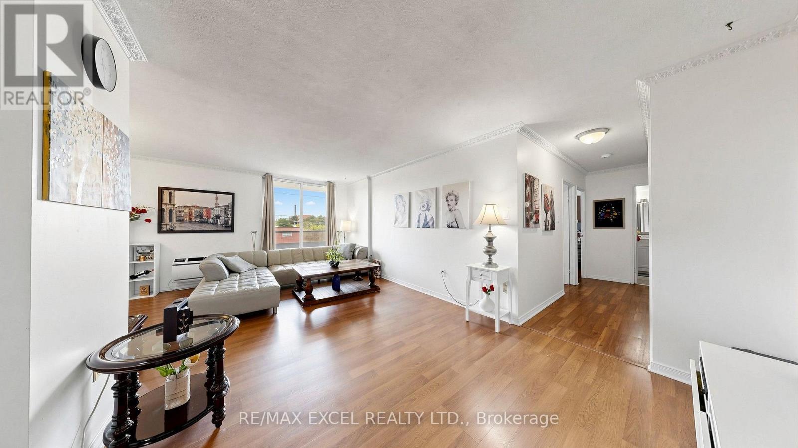 #401 1881 JANE STREET - 10