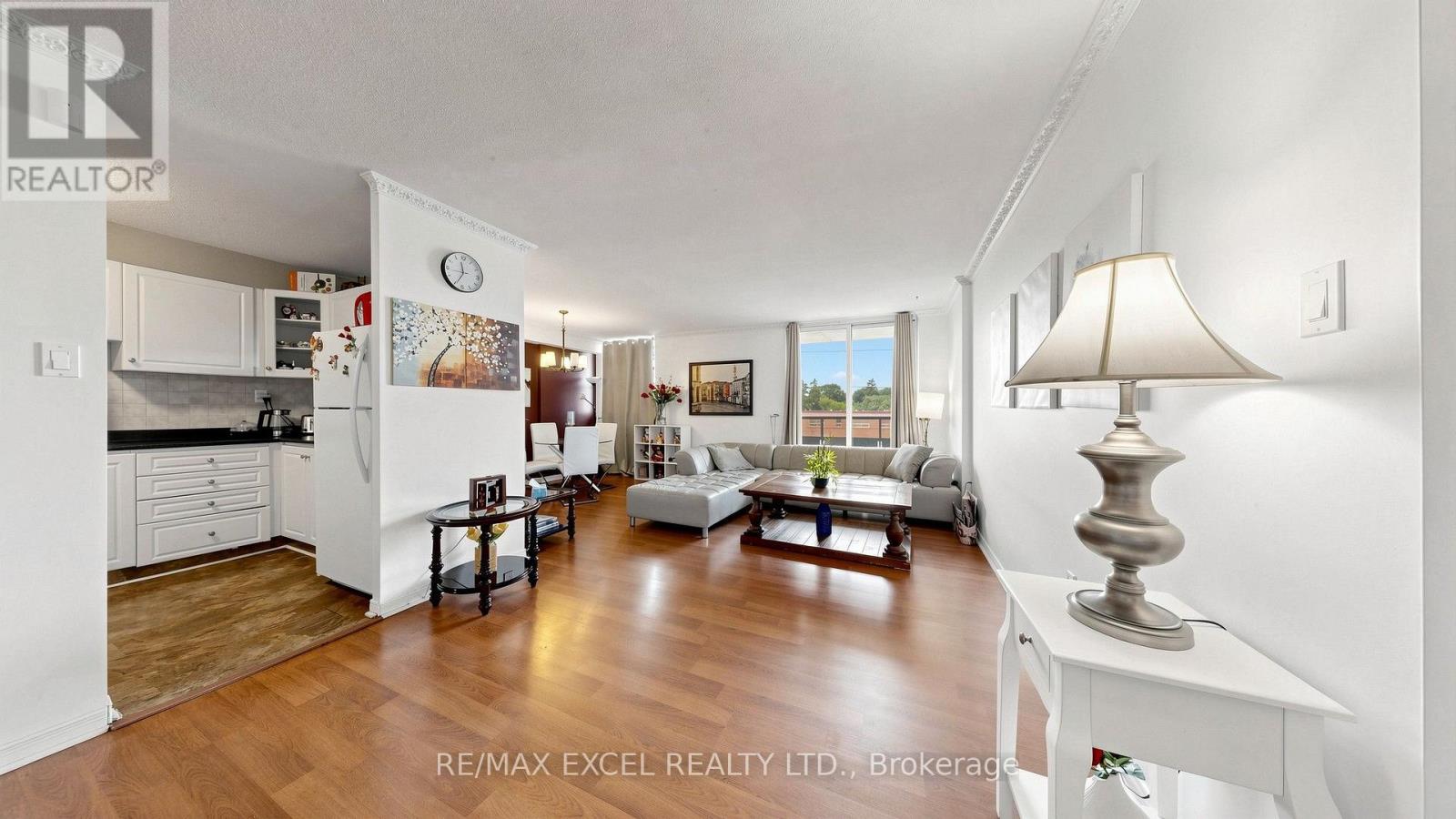 #401 1881 JANE STREET - 12