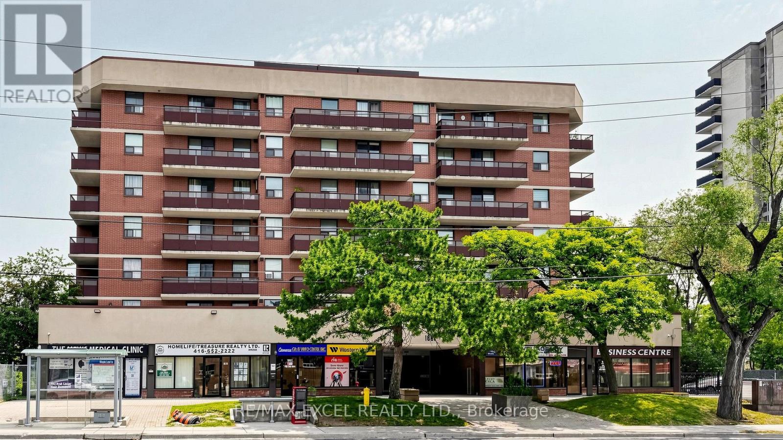 #401 1881 JANE STREET - 2