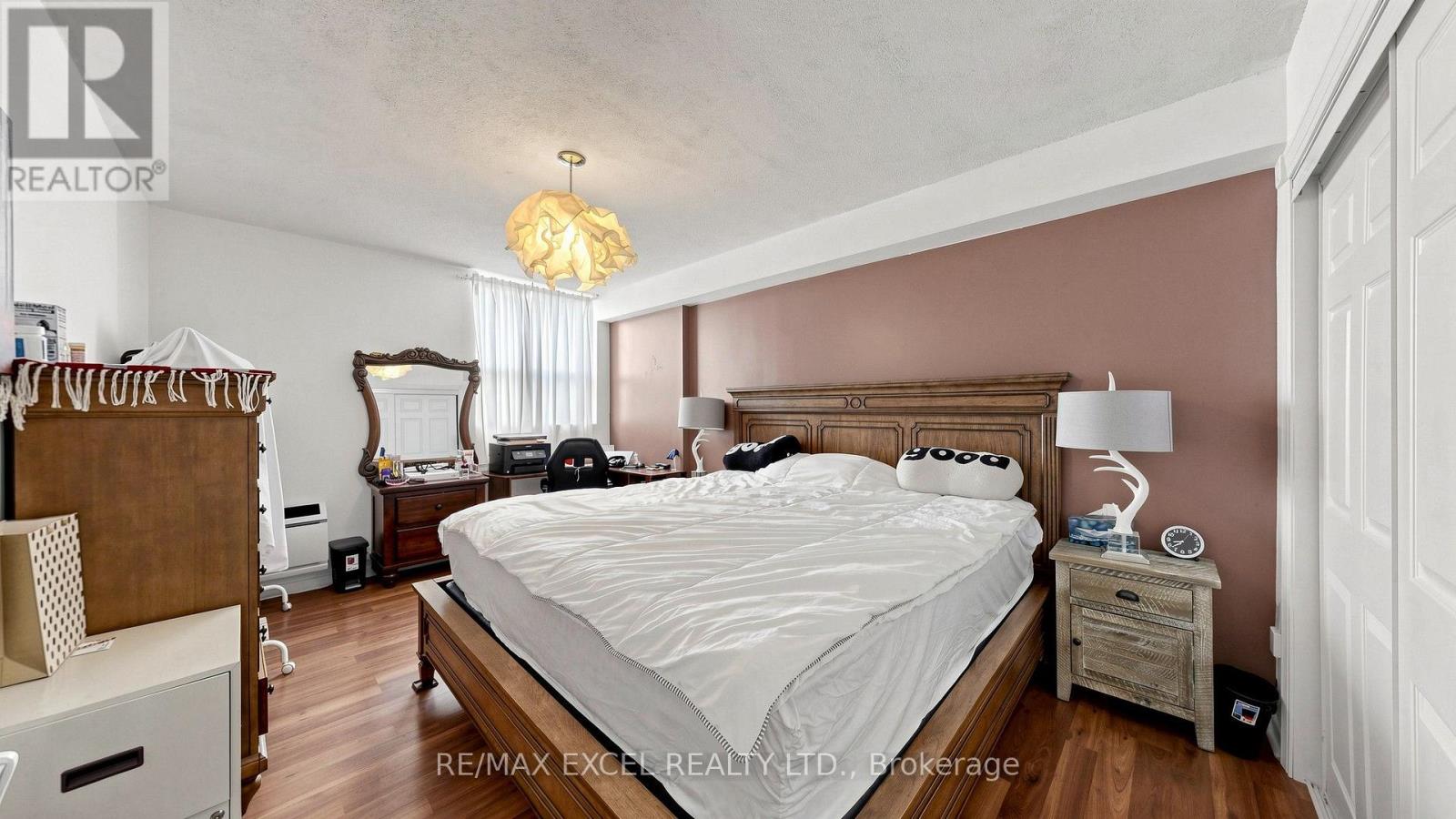 #401 1881 JANE STREET - 30