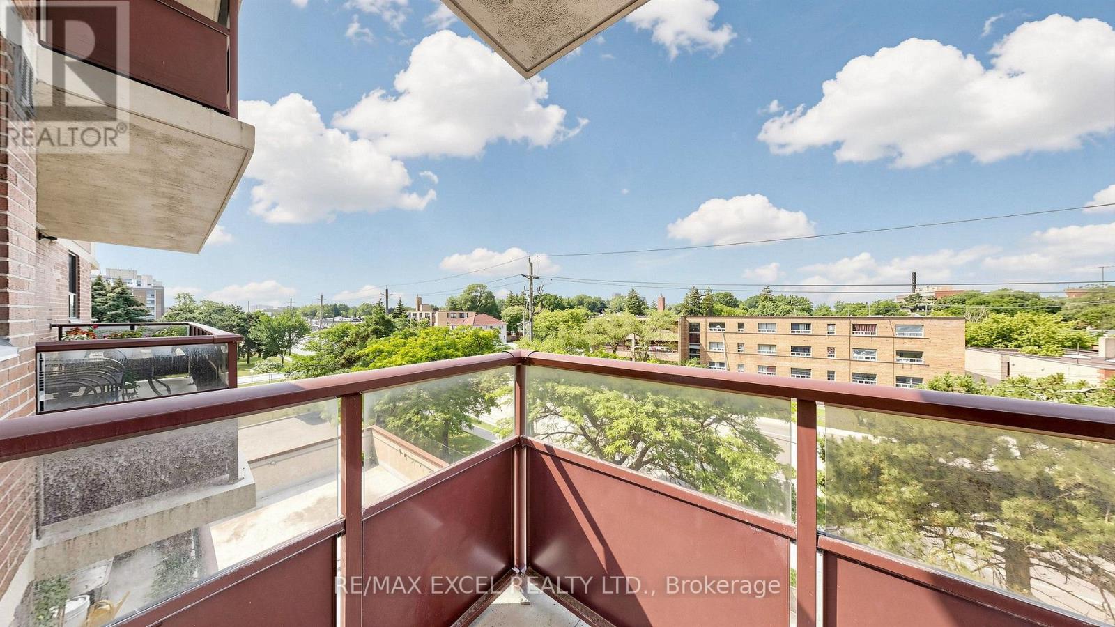 #401 1881 JANE STREET - 46
