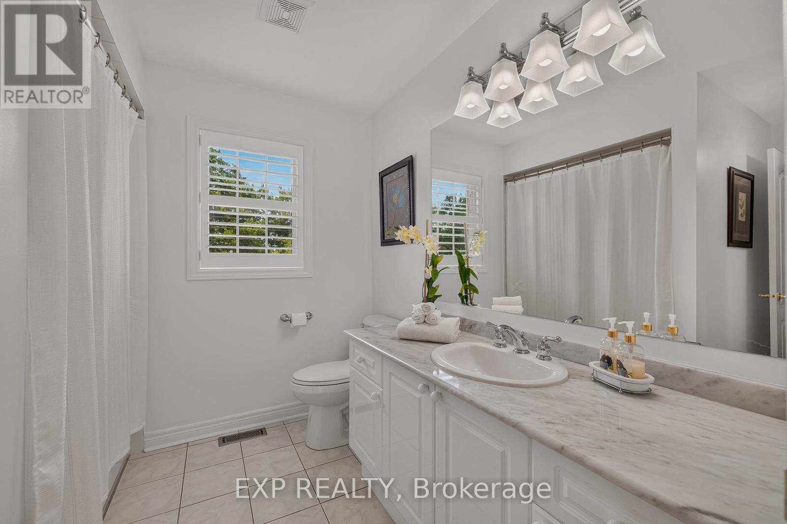 26 PACKHAM CIRCLE - Image 33