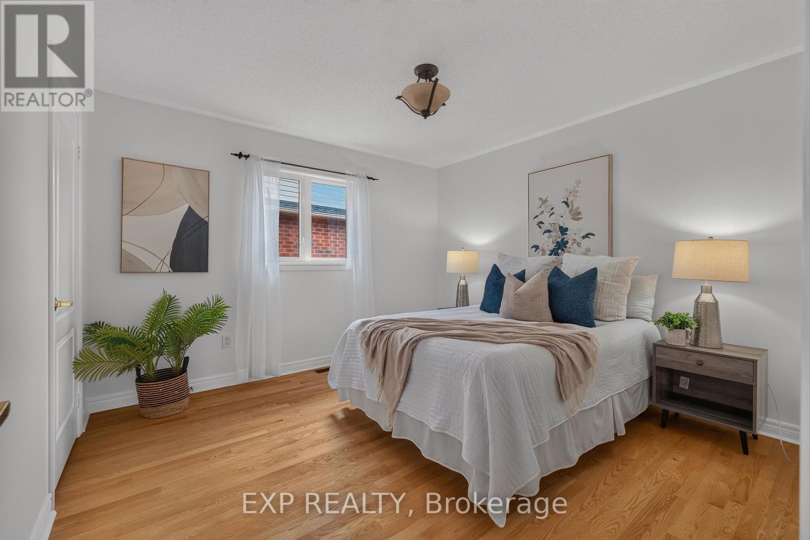 26 PACKHAM CIRCLE - Image 39
